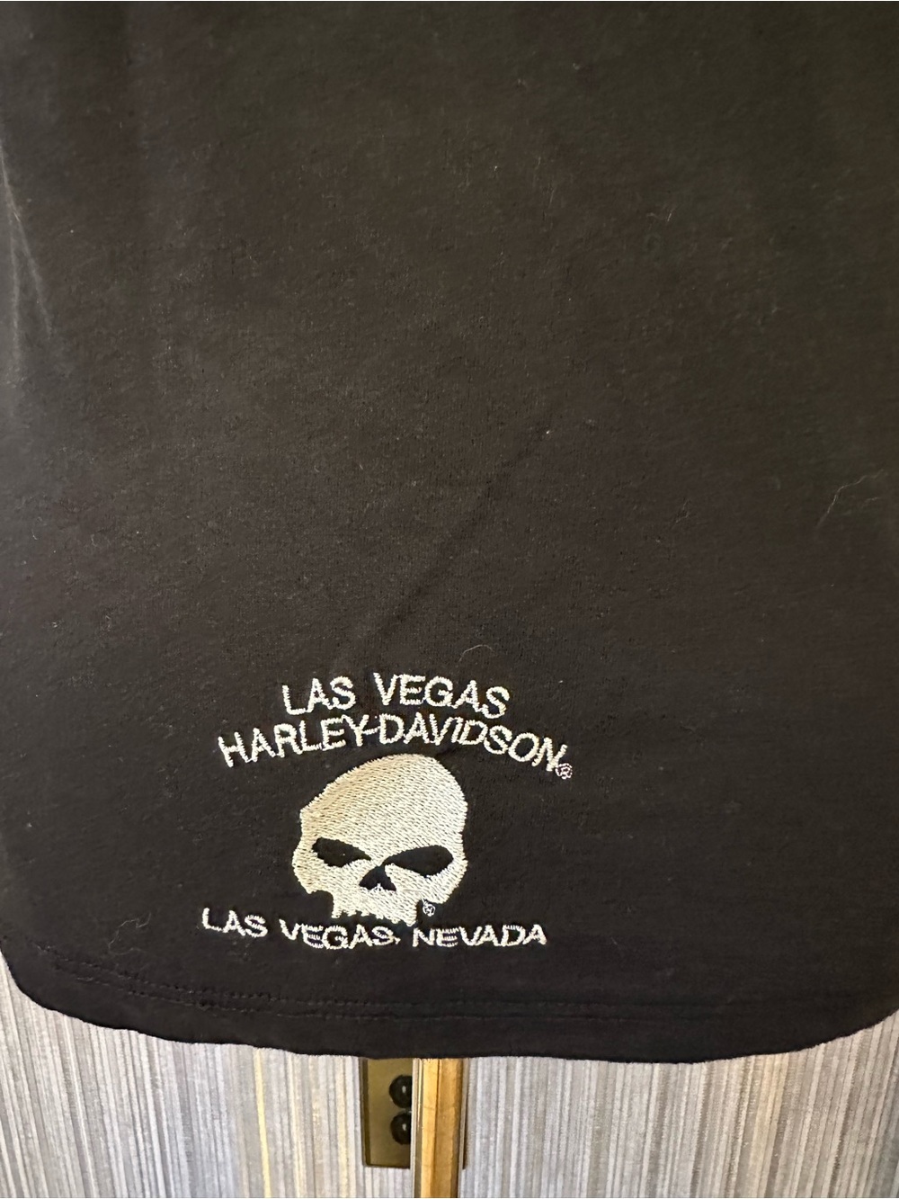 Harley-Davidson Las Vegas Skull Graphic V-Neck Tee Black Size Small - Picture 6 of 8